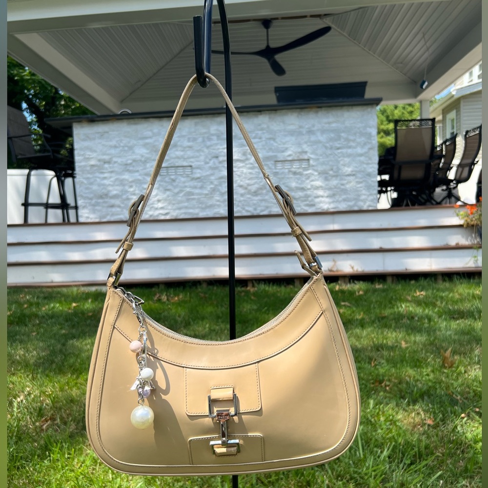 Gucci Leather Shoulder Bag